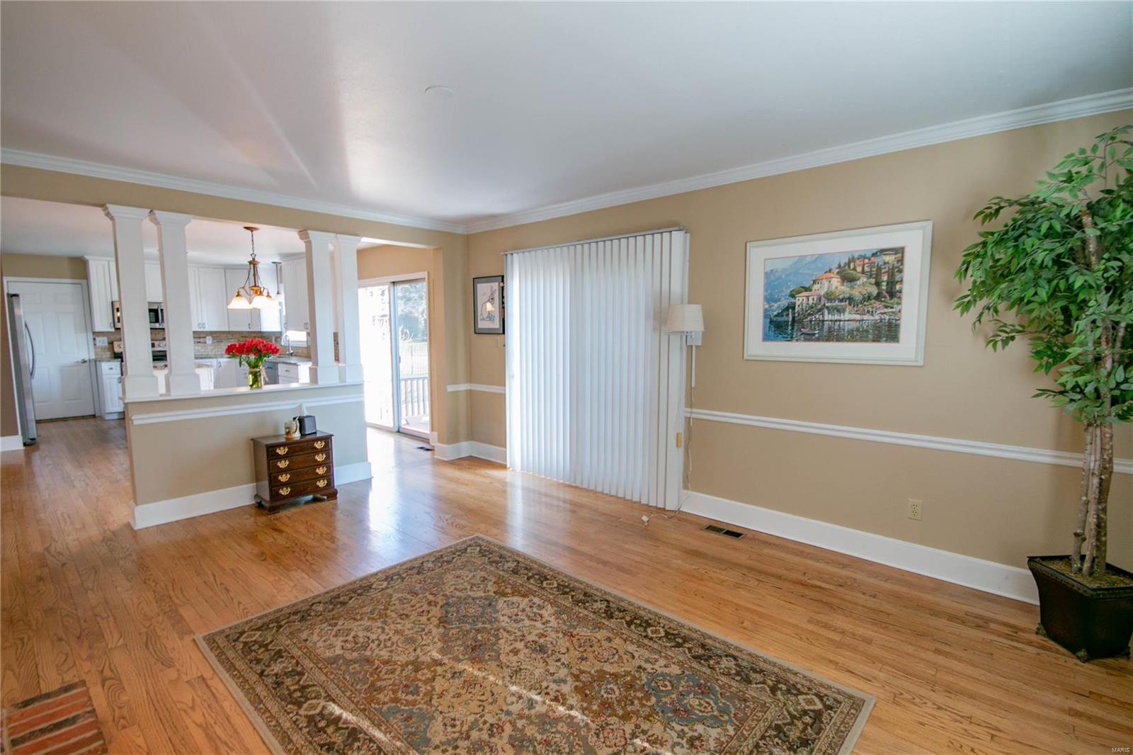 306 W Ridge Columbia, IL 62236 - Photo 6 of 28 Gallery Image 6