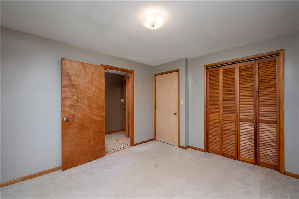 428 Glendale Road Beaver Falls, PA 15010 - Photo 18 of 25 an empty room with windows