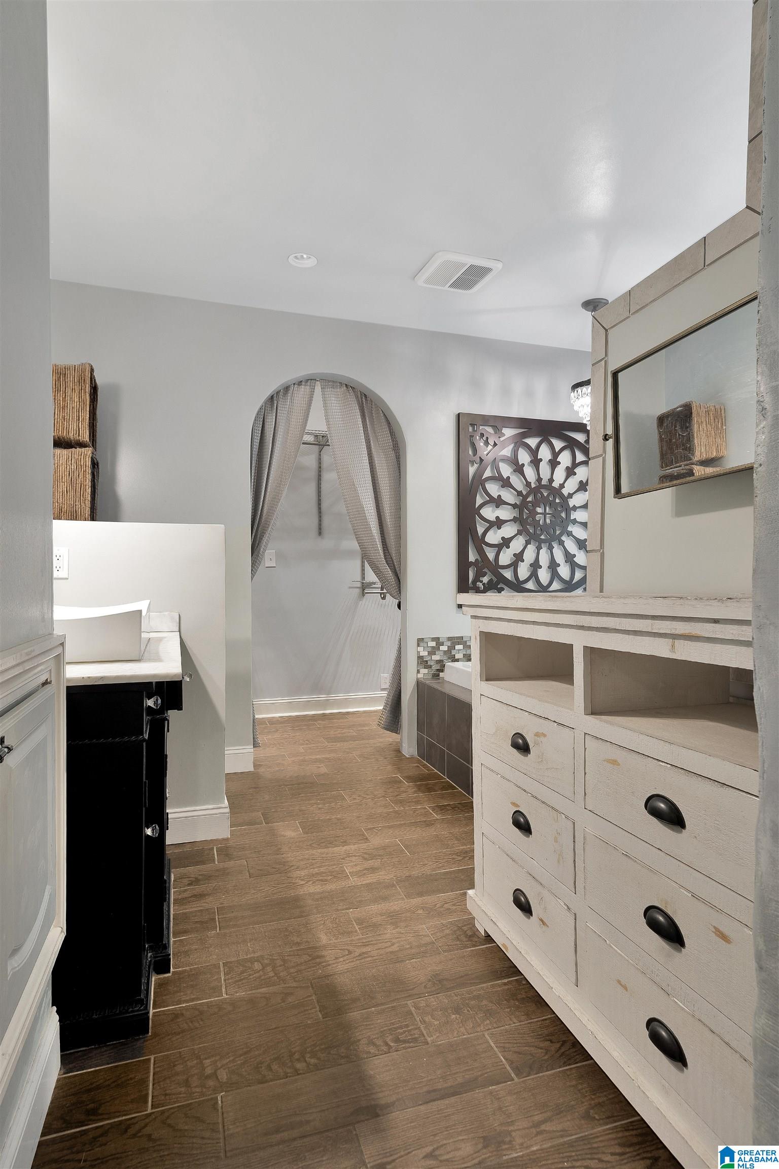1717 Shades Crest Road Birmingham, AL 35216 - Photo 6 of 33
