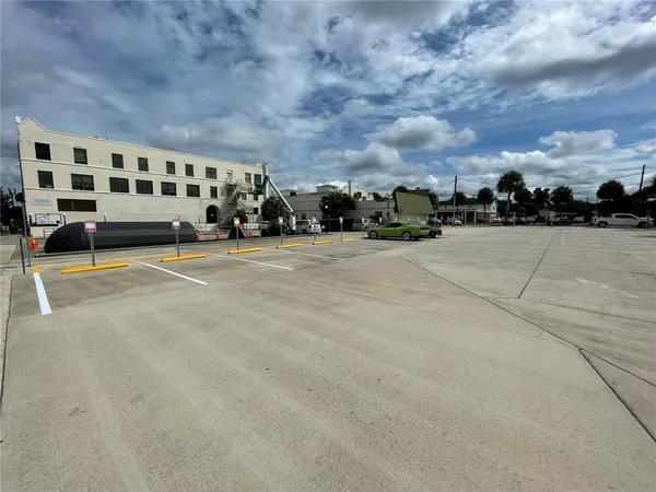 $998,000 | 113 South Woodland Boulevard, DeLand, FL 32724
