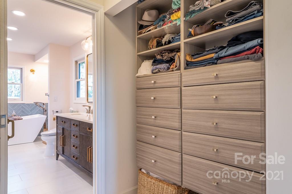 3561 Lake Shore Road South Denver, NC 28037 - Photo 12 of 29 a view of walk in closet and window