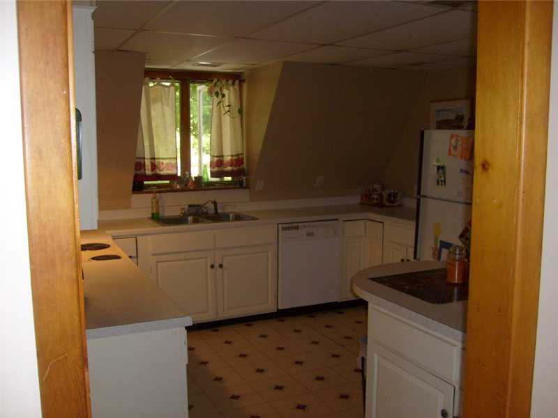 70 N Road Richmond, RI 02875 - Photo 17 of 22 Kitchen. Apt B