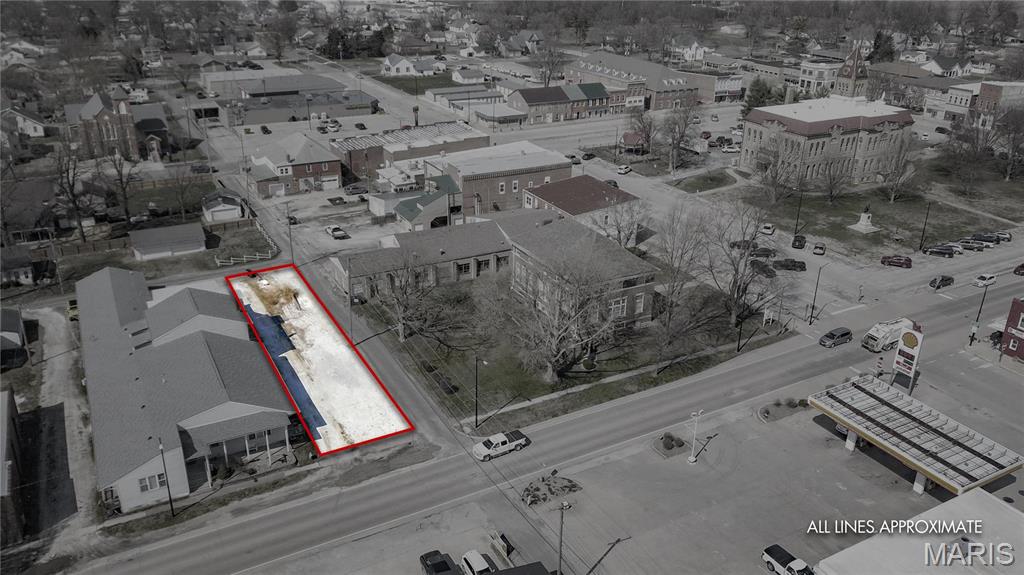 419 Fifth Street Carrollton, IL 62016 - Photo 2 of 9