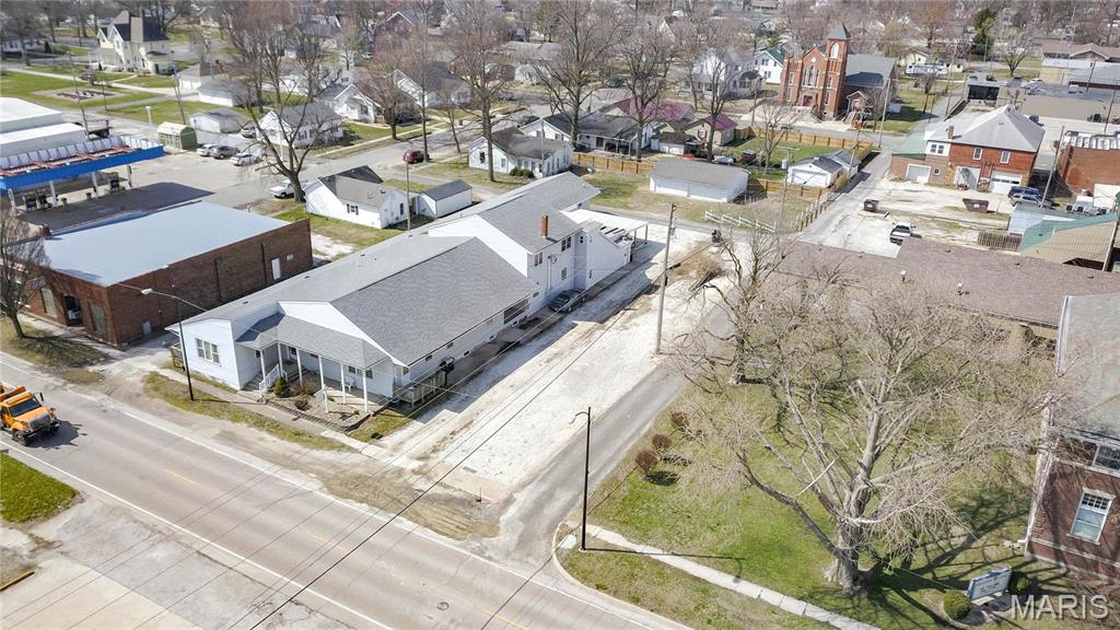 419 Fifth Street Carrollton, IL 62016 - Photo 4 of 9