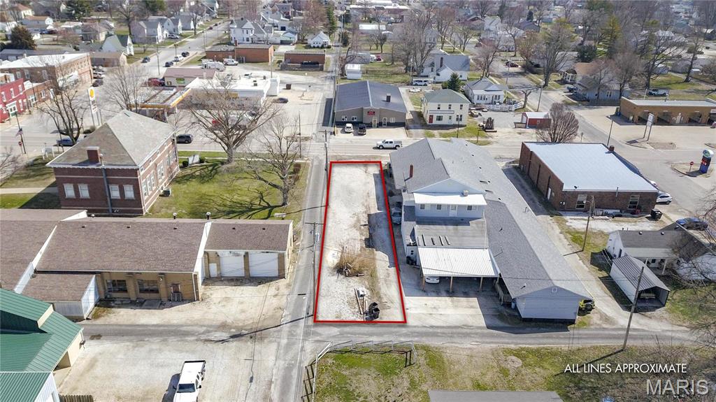 419 Fifth Street Carrollton, IL 62016 - Photo 7 of 9