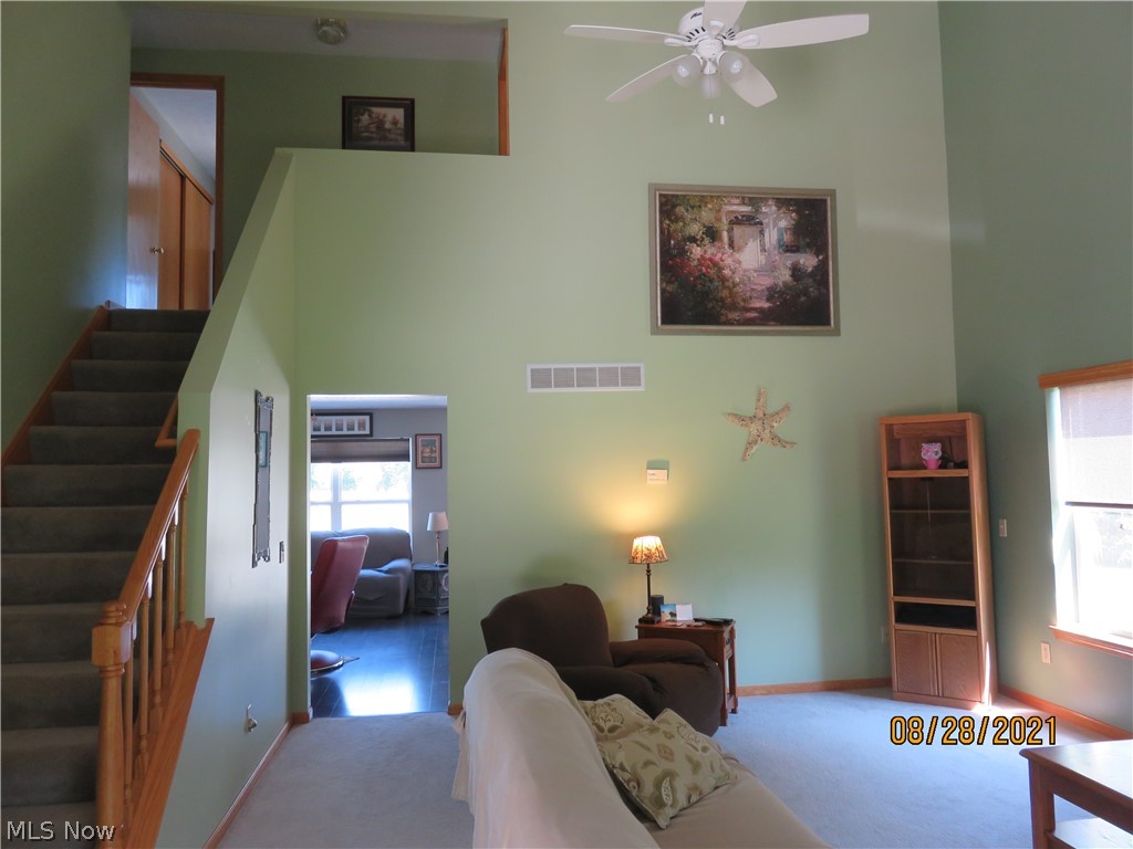 4746 Sherman Road Kent, OH 44240 - Photo 7 of 31 Living to second level