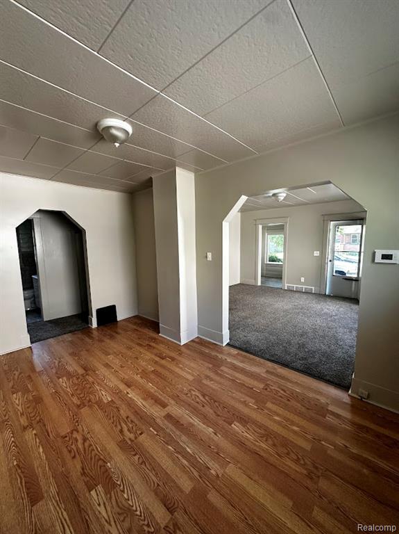 838 Clinton Street Flint, MI 48507 - Photo 7 of 18
