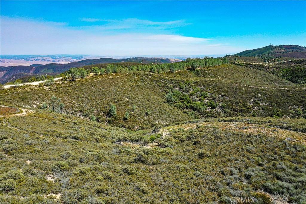 35 Lockwood San Ardo Road Bradley, CA 93426 - Photo 4 of 8 a view of an ocean