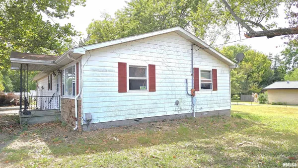 $59,500 | 518 Fife Street, Carrier Mills, IL 62917