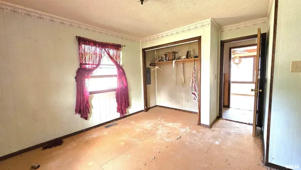 $59,500 | 518 Fife Street, Carrier Mills, IL 62917