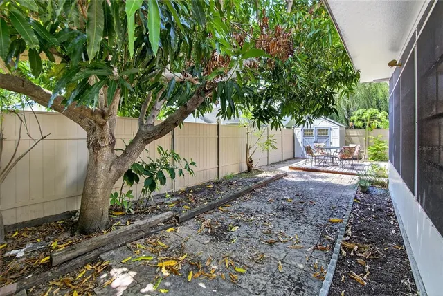 $371,000 | 2015 Thornbush Place, Brandon, FL 33511