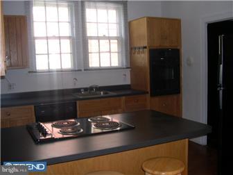 11 Golf Road Darby, PA 19023 - Photo 4 of 10 Kitchen