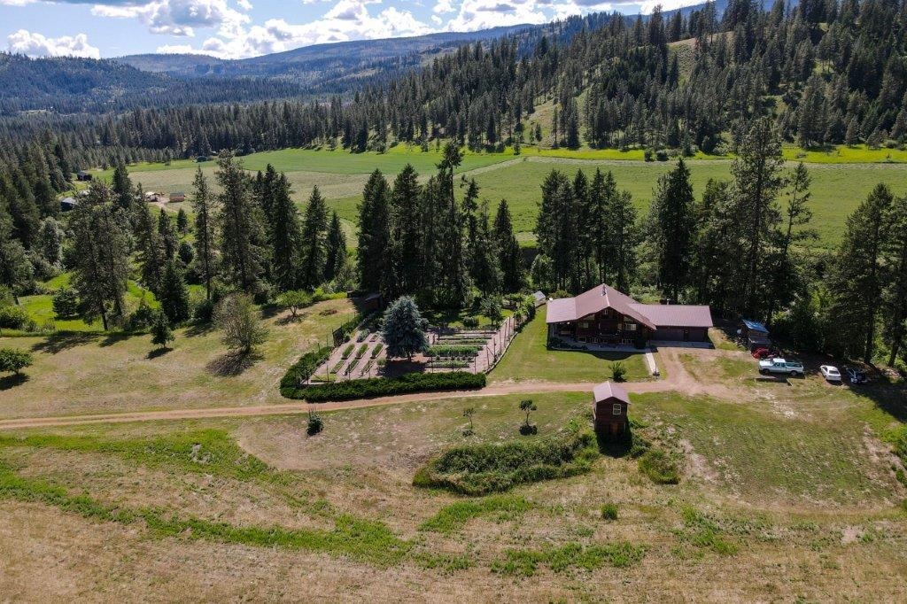 2447A Pierre Lake Road, Unit A Kettle Falls, WA 99141 - Photo 36 of 50
