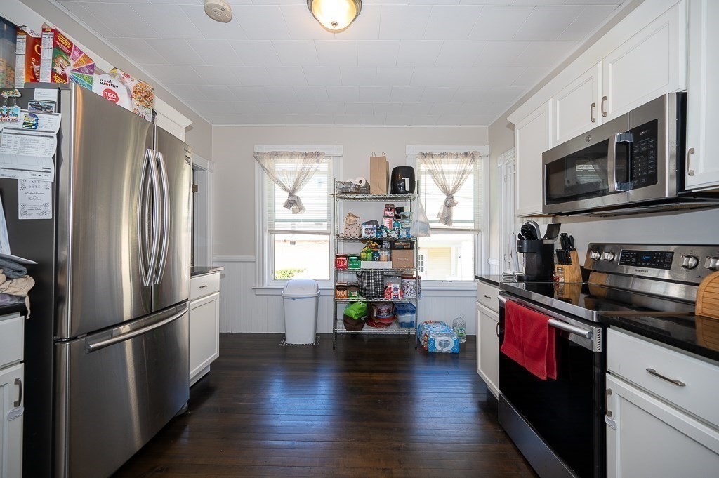 192 Vernon Street Worcester, MA 01607 - Photo 8 of 38