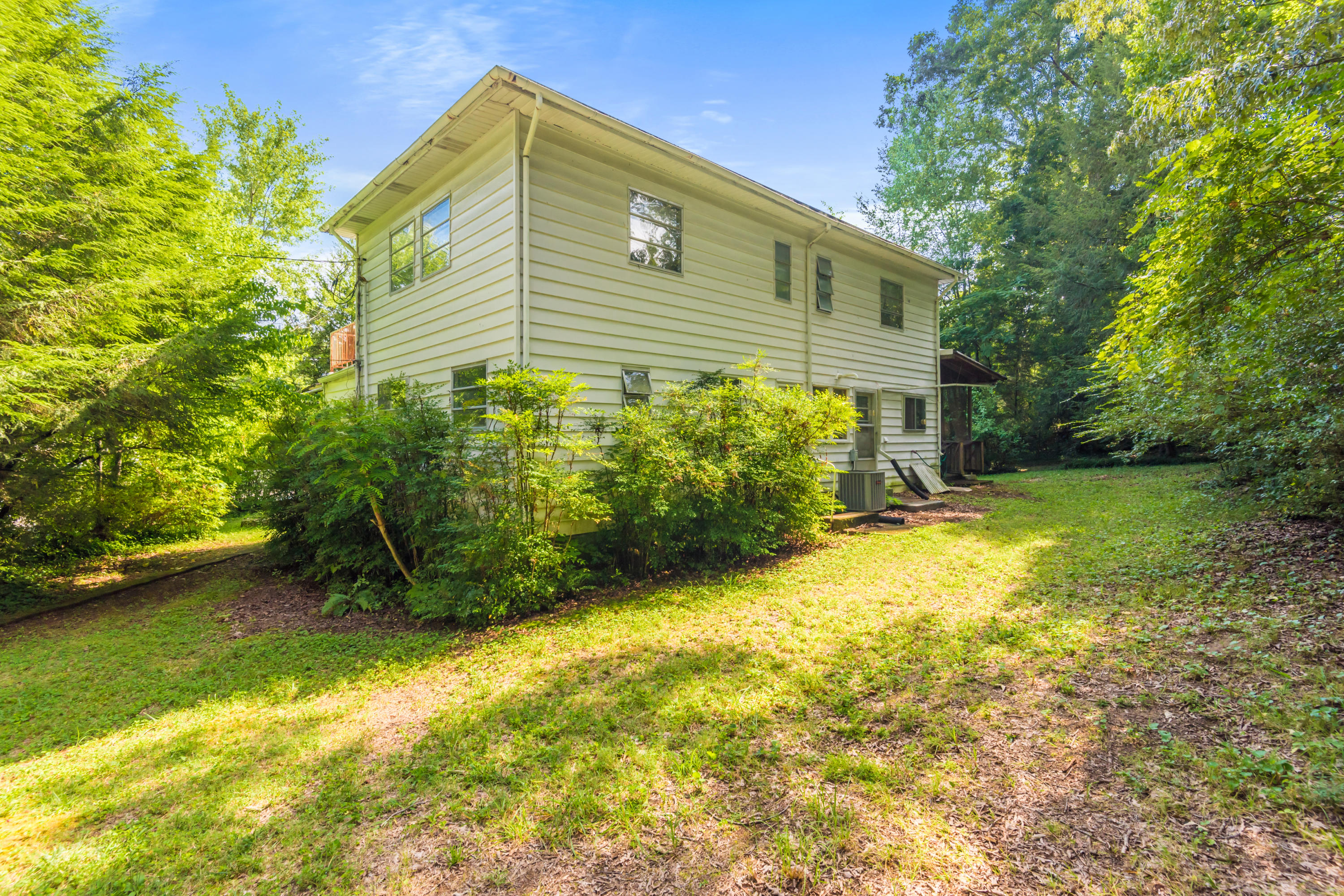 111 Howard Lane Oak Ridge, TN 37830 - Photo 21 of 40 111Howard1-7