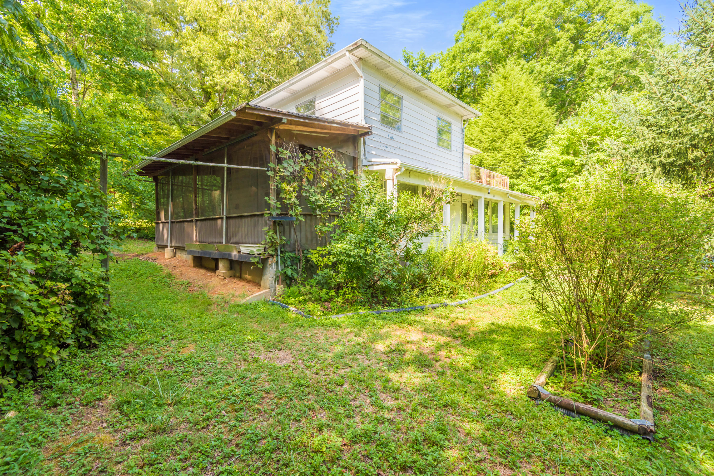 111 Howard Lane Oak Ridge, TN 37830 - Photo 35 of 40 111Howard1-4