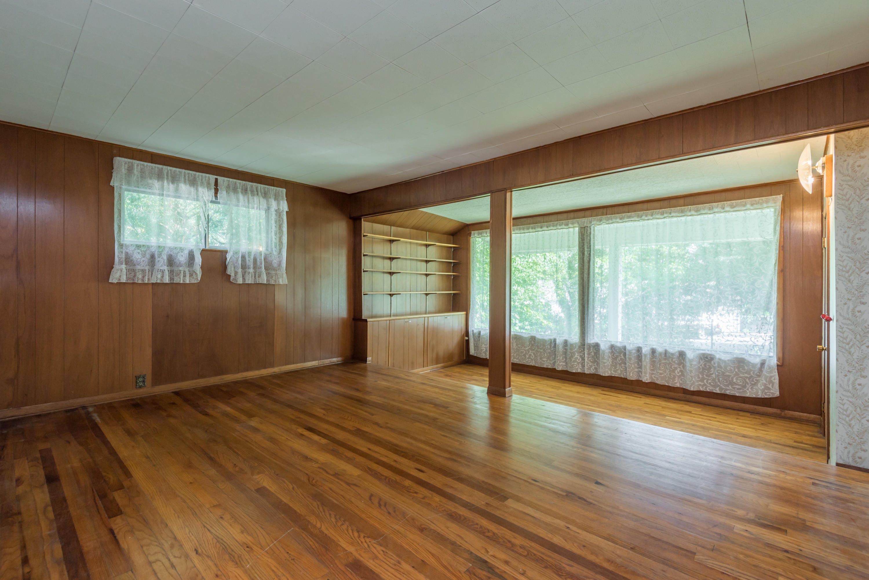 111 Howard Lane Oak Ridge, TN 37830 - Photo 6 of 40 111HowardLn-3