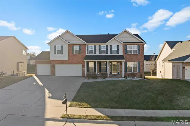$480,000 | 2728 Lauren Lake Drive, Shiloh, IL 62221