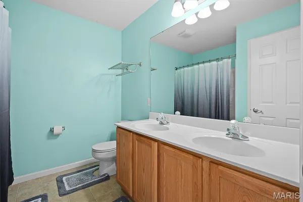 $450,000 | 2728 Lauren Lake Drive, Shiloh, IL 62221