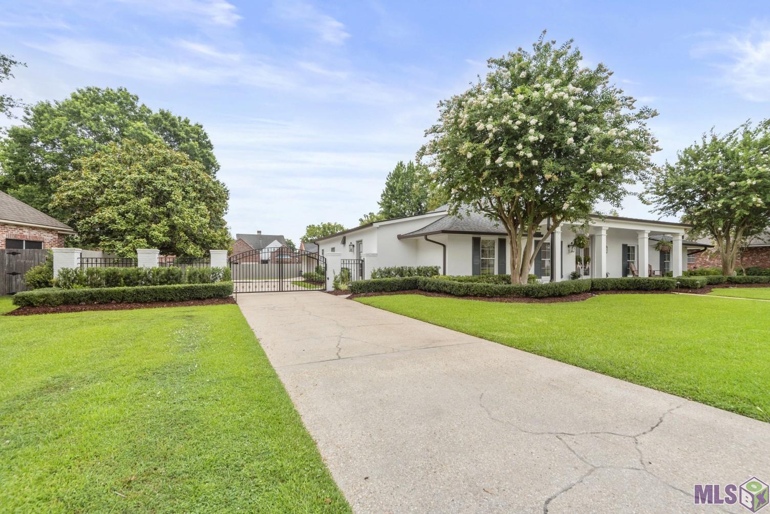 3789 North Bluebonnet Road Baton Rouge, LA 70809 - Photo 2 of 19
