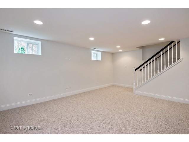 60 Longcommon Road Riverside, IL 60546 - Photo 11 of 23