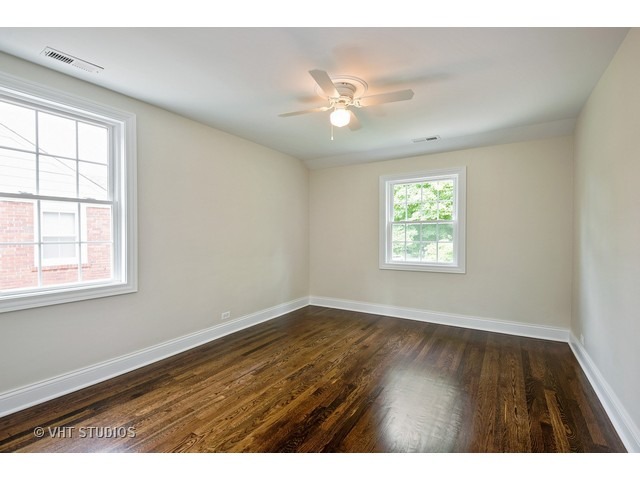 60 Longcommon Road Riverside, IL 60546 - Photo 16 of 23