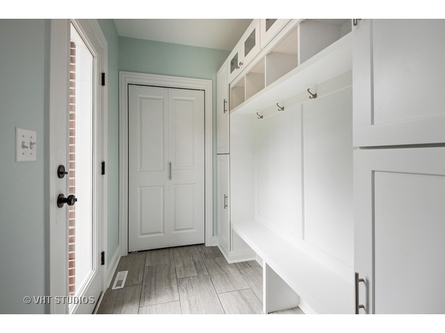 60 Longcommon Road Riverside, IL 60546 - Photo 20 of 23