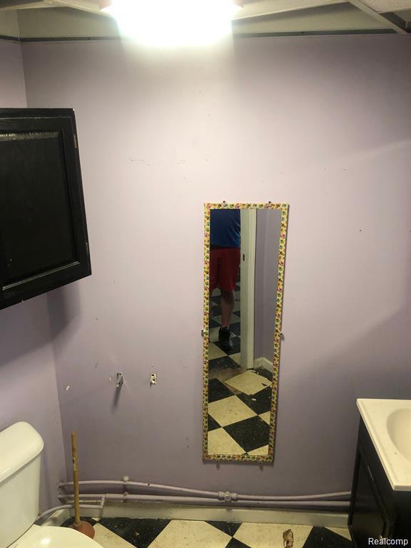 910 Monroe Street Carleton, MI 48117 - Photo 11 of 23 GetMedia.ashx-97.jpeg