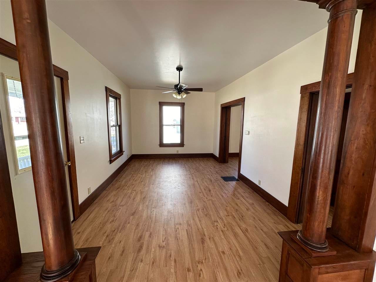 208 Walnut Street Tipton, IA 52772 - Photo 5 of 43 Gallery Image 5
