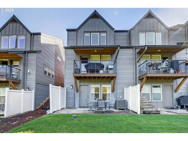 $415,000 | 16825 Chula Vista Avenue, Sandy, OR 97055