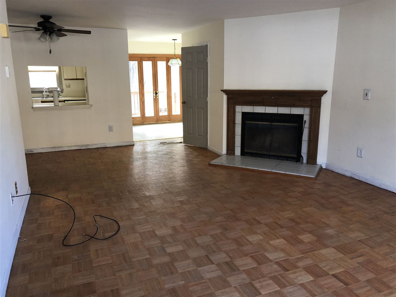 28 Walnut Circle Merrimack, NH 03054 - Photo 2 of 11 Gallery Image 2