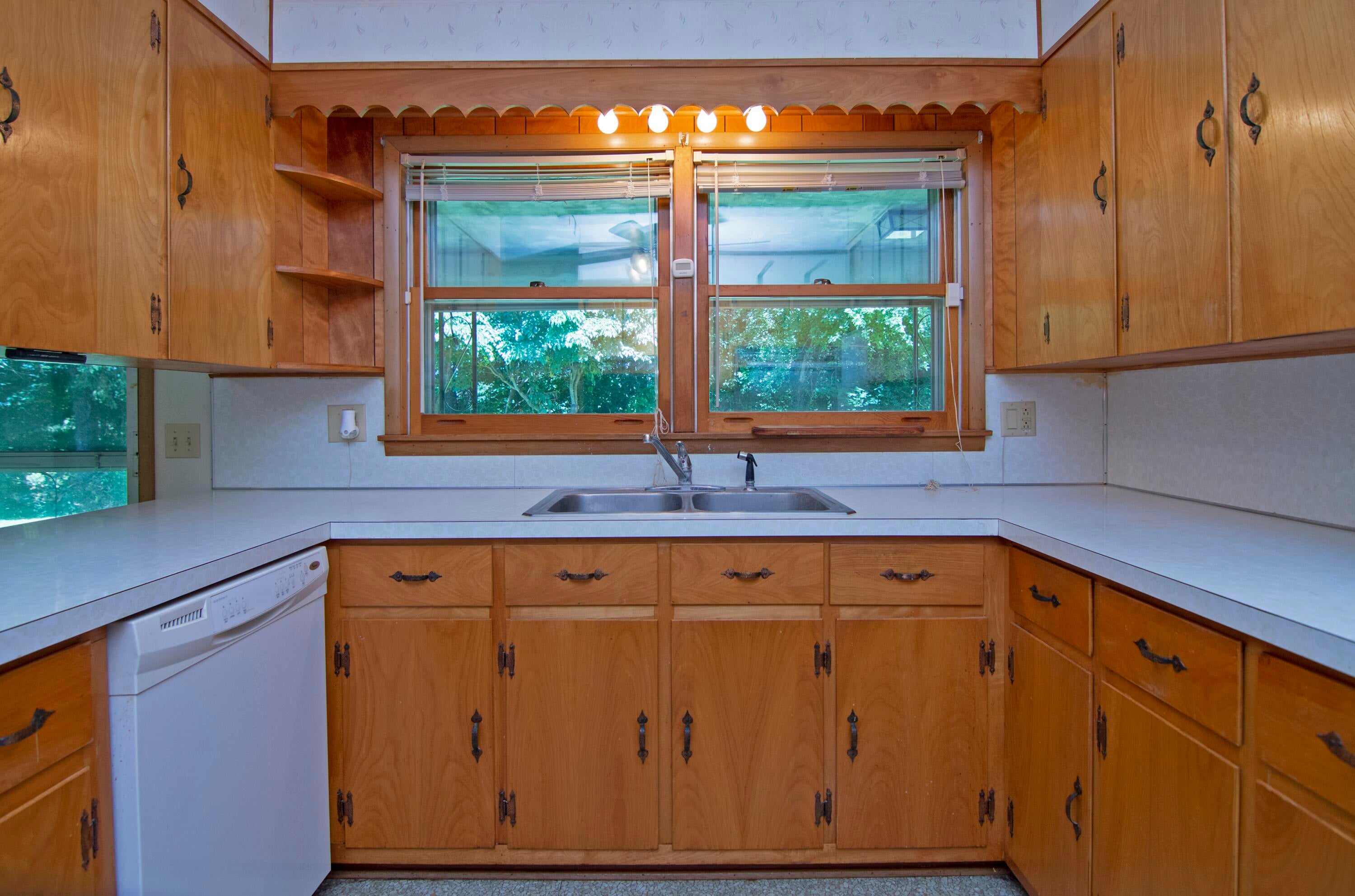 3215 Sweet Springs Valley Road Union, WV 24983 - Photo 20 of 71 Gallery Image 20