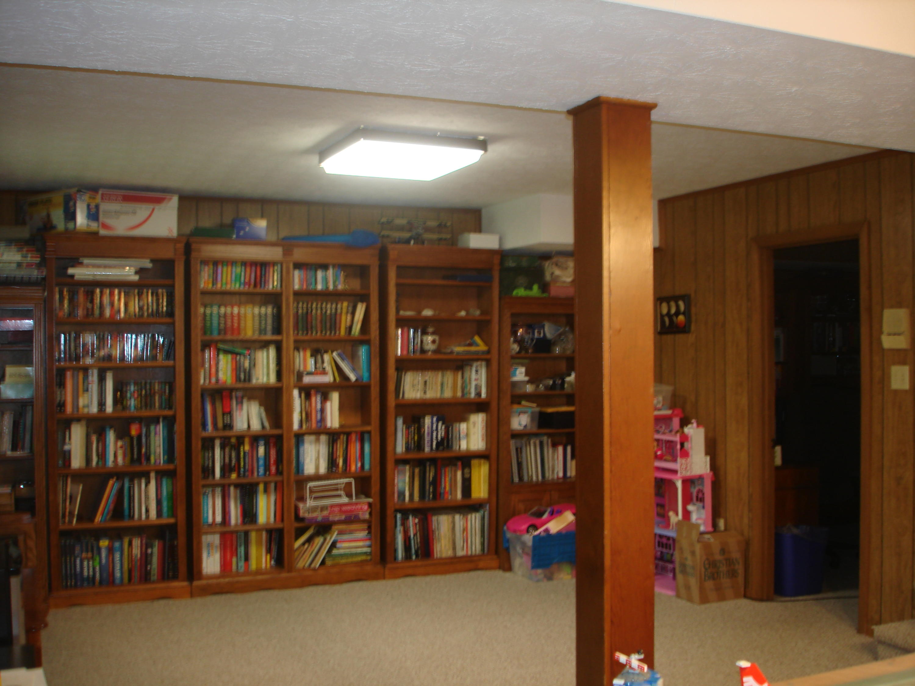 113 Greystone Drive Oak Ridge, TN 37830 - Photo 29 of 36 WONDERFUL BOOK SHELVING