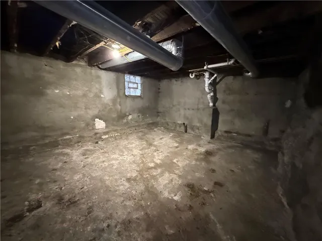 $49,900 | 216 South 7th Street, Jeannette, PA 15644