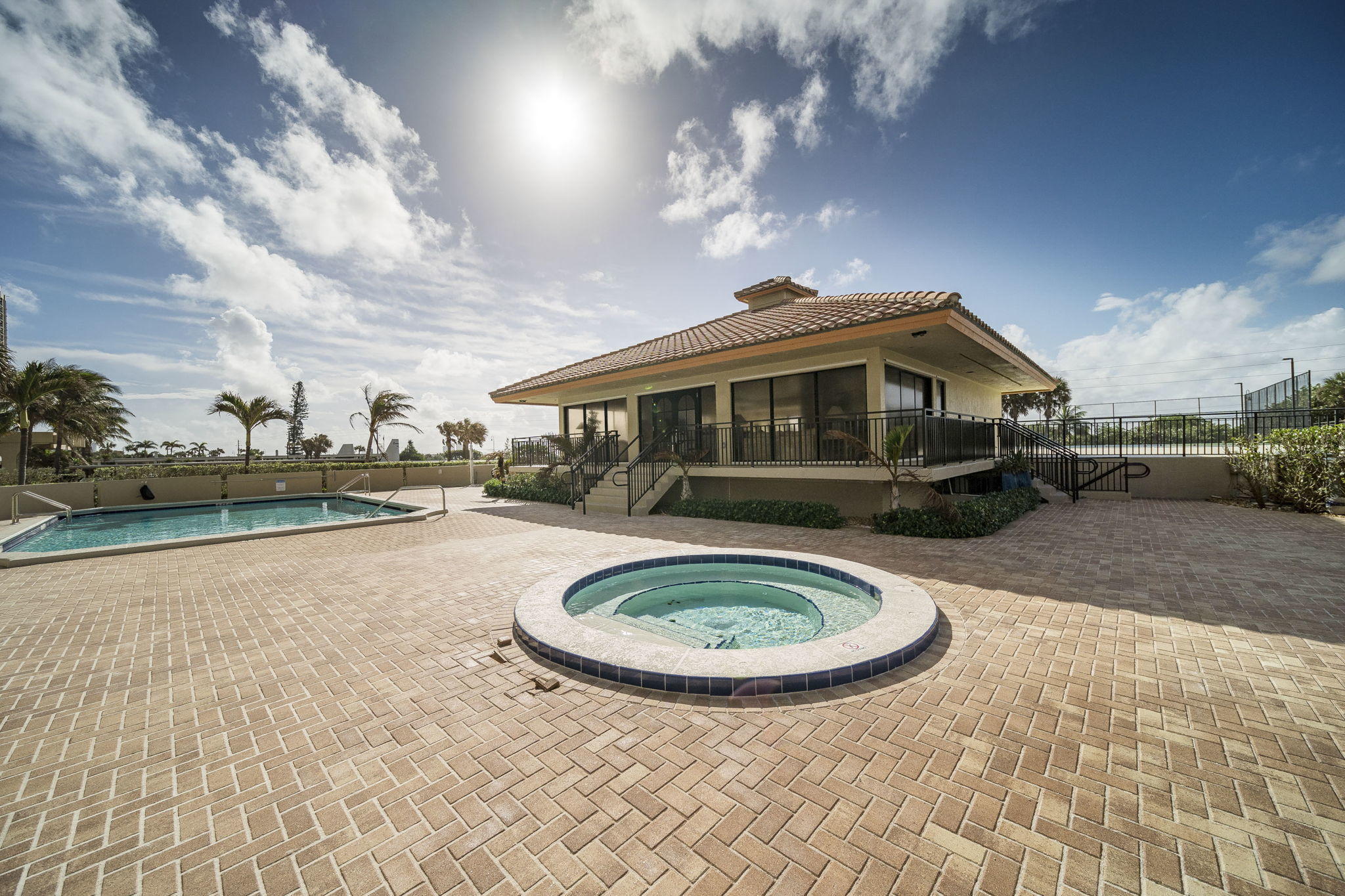 5460 North Ocean Drive, Unit 3D Riviera Beach, FL 33404 - Photo 24 of 30 Pool Deck