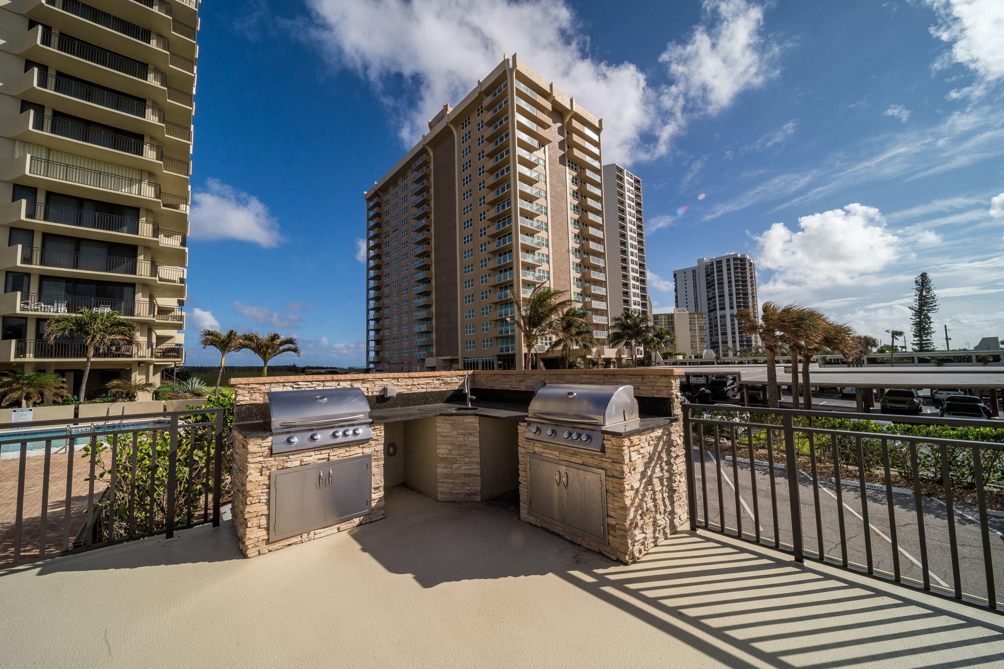 5460 North Ocean Drive, Unit 3D Riviera Beach, FL 33404 - Photo 26 of 30 BBQ