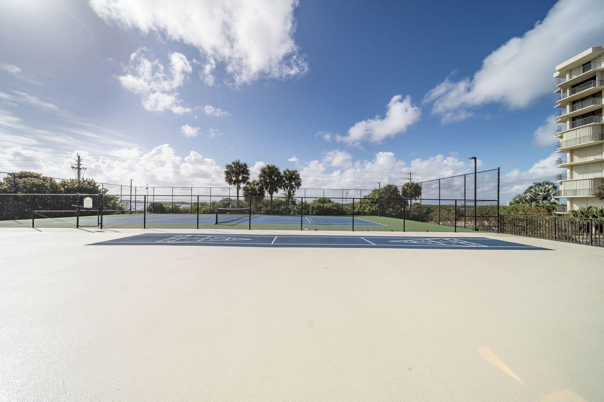 5460 North Ocean Drive, Unit 3D Riviera Beach, FL 33404 - Photo 29 of 30 Sports Courts
