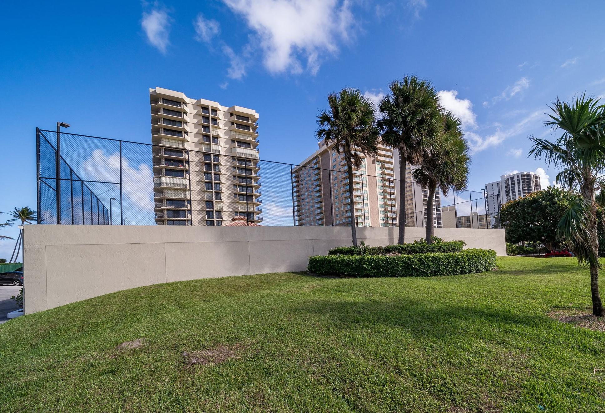 5460 North Ocean Drive, Unit 3D Riviera Beach, FL 33404 - Photo 30 of 30 52-web-or-mls-5460_N_Ocean_3D_singer_isl