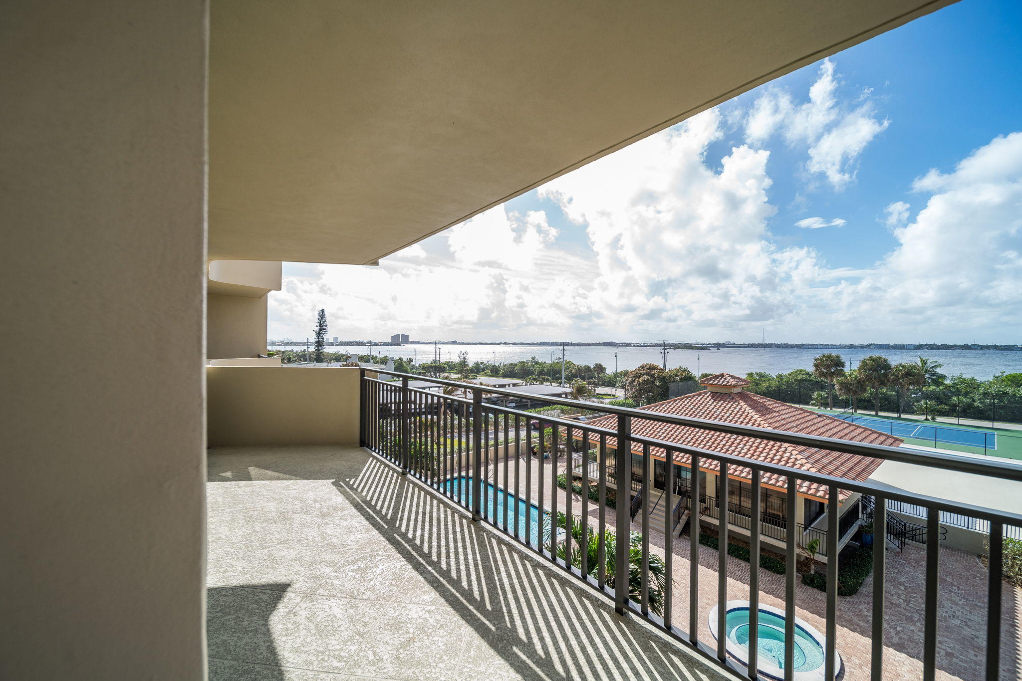 5460 North Ocean Drive, Unit 3D Riviera Beach, FL 33404 - Photo 5 of 30 Patio View