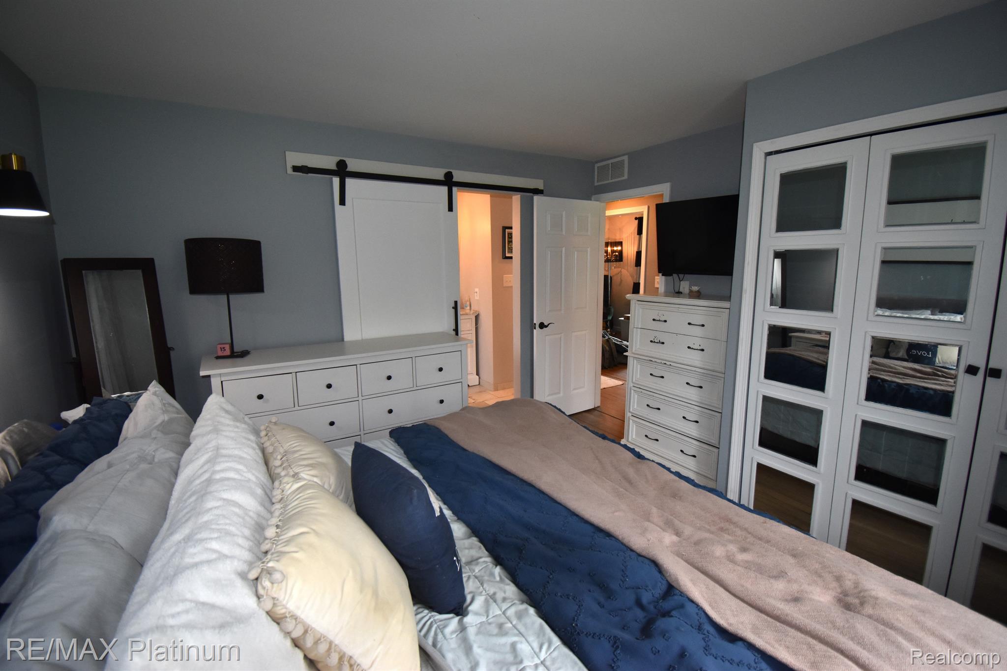 329 Gamma Road Walled Lake, MI 48390 - Photo 11 of 18 Gallery Image 11