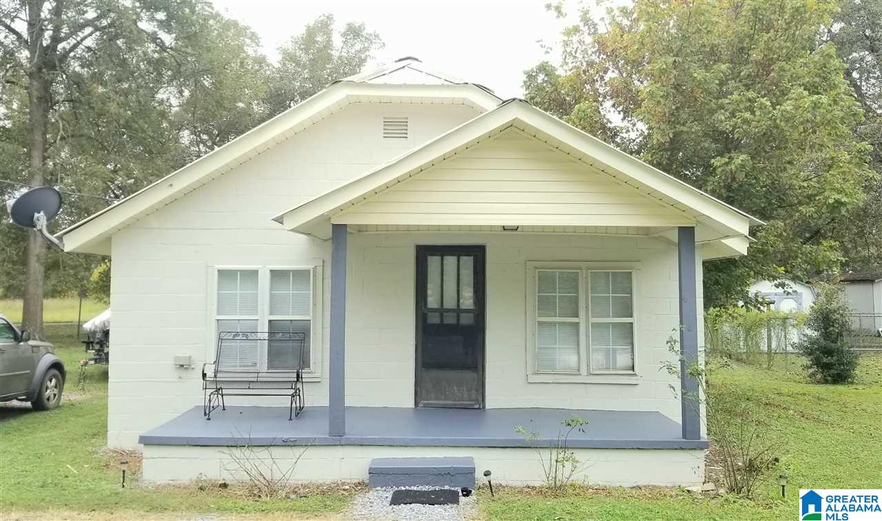 813 8th Street North Clanton, AL 35045 - Photo 1 of 6