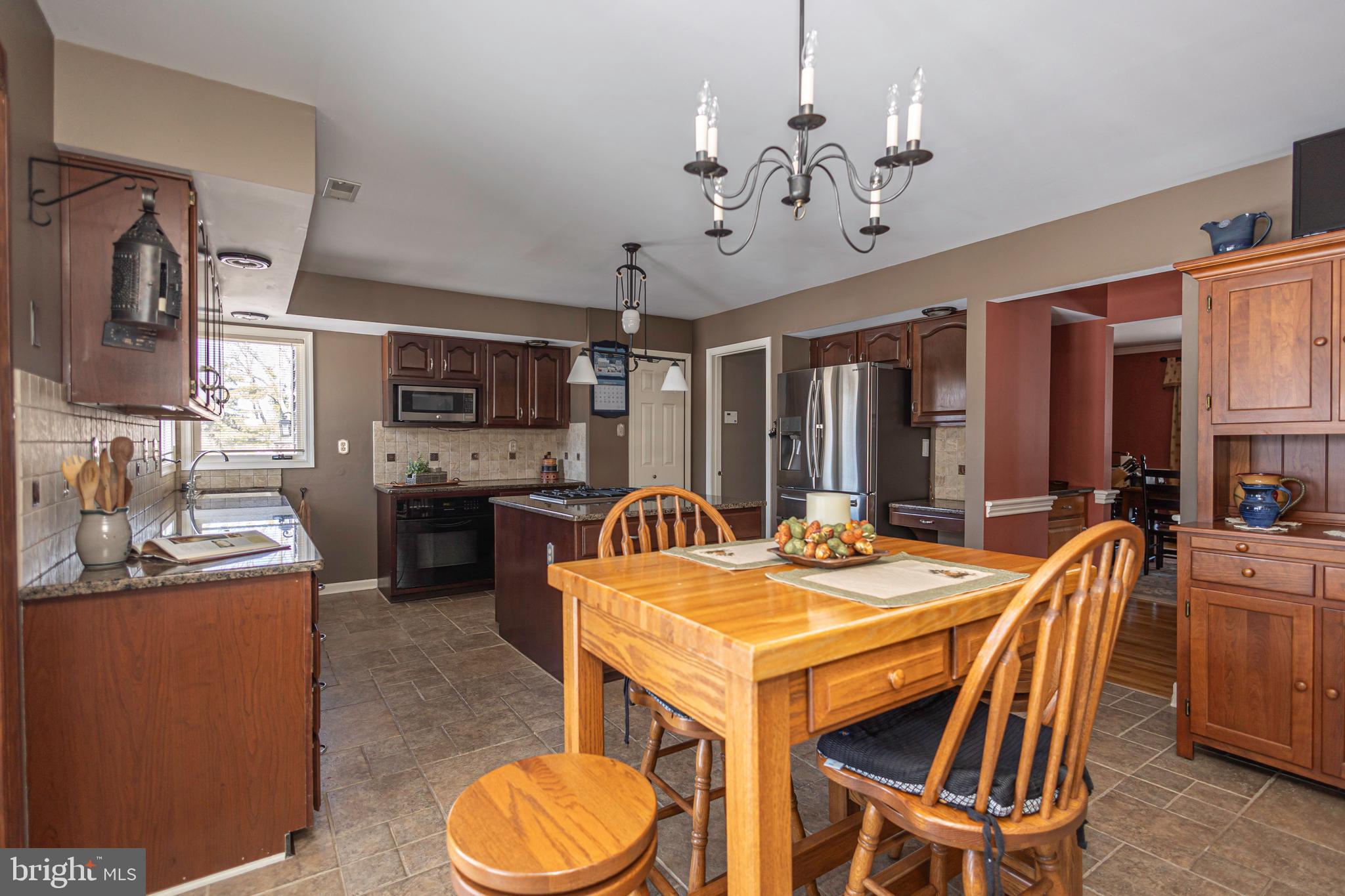 895 Slate Hill Road Yardley, PA 19067 - Photo 21 of 67