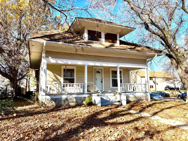 $30,000 | 425 North 4th Street, Arkansas City, KS 67005