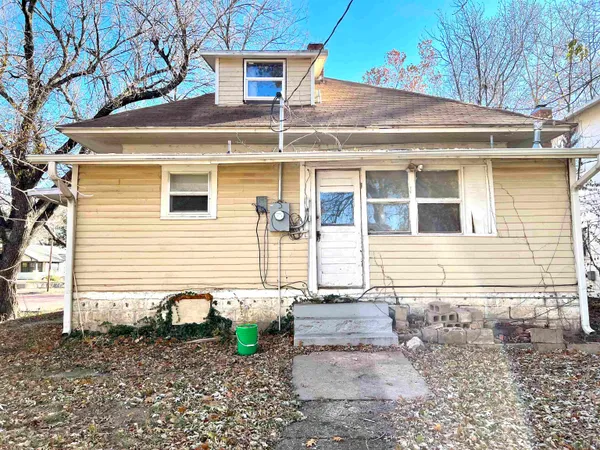 $30,000 | 425 North 4th Street, Arkansas City, KS 67005