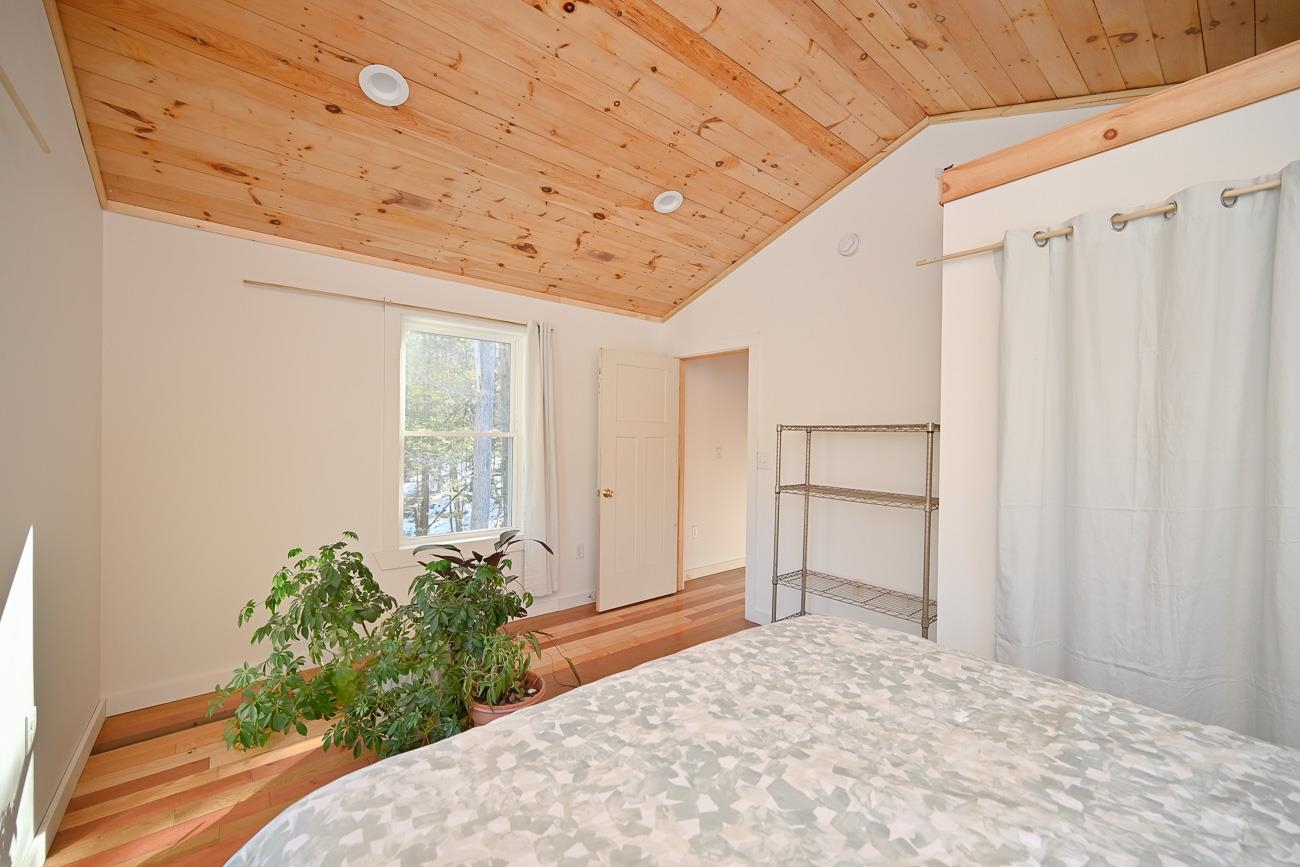 66 R Ledge Farm Road Nottingham, NH 03290 - Photo 11 of 18