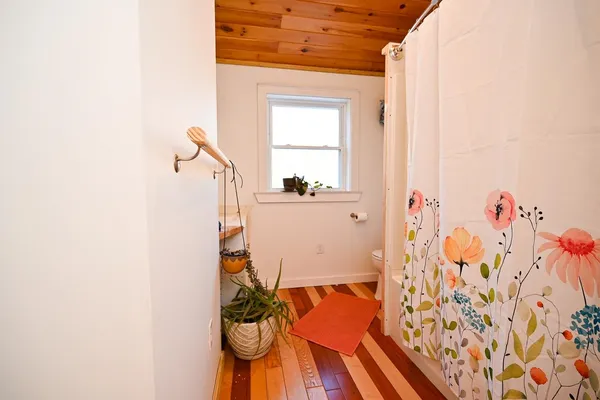 $2,100 | 66 R Ledge Farm Road, Nottingham, NH 03290