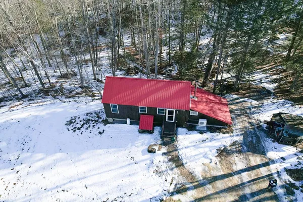 $2,100 | 66 R Ledge Farm Road, Nottingham, NH 03290