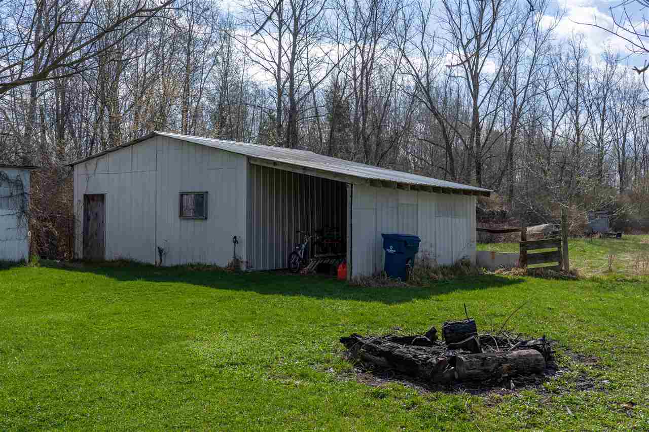 5861 West Baker Road Coleman, MI 48618 - Photo 7 of 37 1886512-6.JPG
