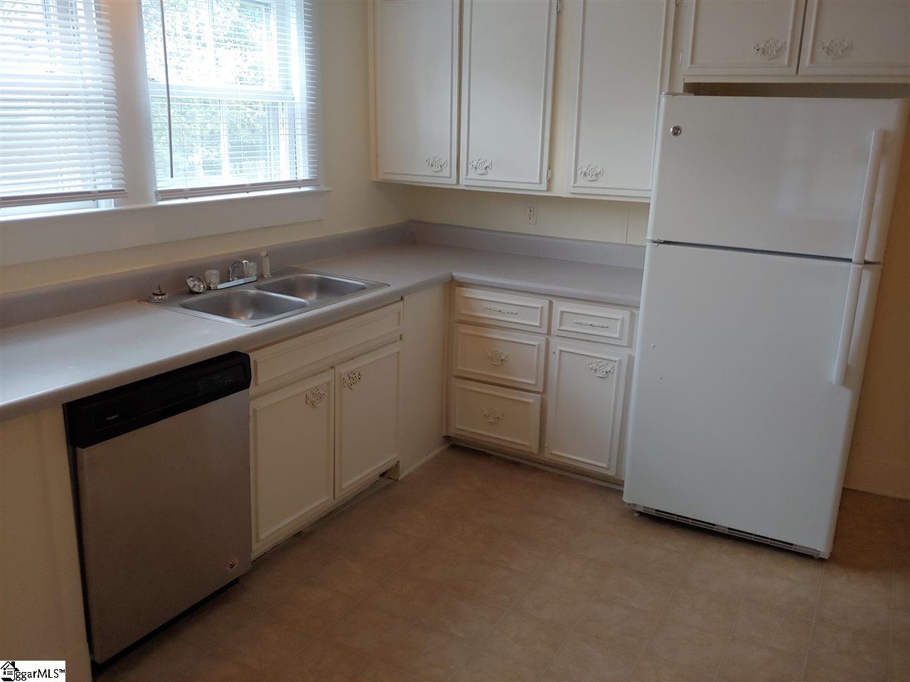 11 Spring Street Piedmont, SC 29673 - Photo 8 of 24 Gallery Image 8