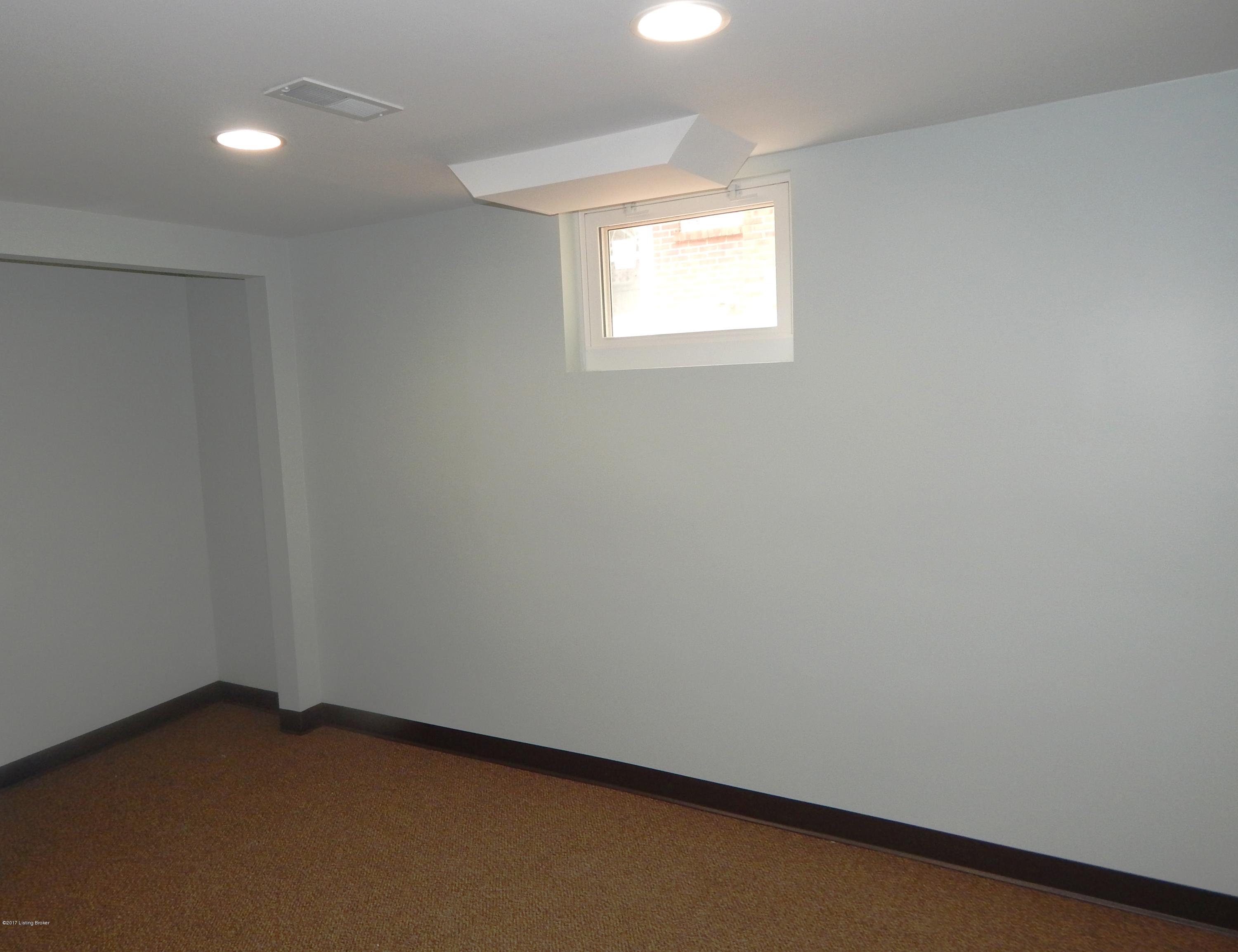 371 Ridgeway Avenue Louisville, KY 40207 - Photo 26 of 29 Lower level office